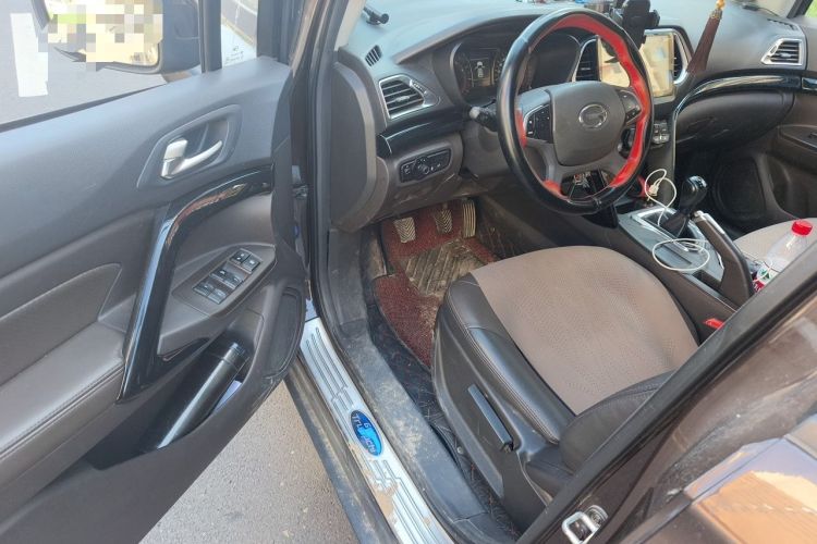 Used GAC Trumpchi GS4 2017 200T Manual Two-Wheel Drive Elite Edition Driver Seat