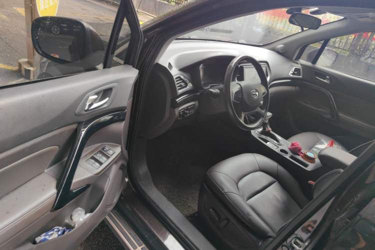 Used GAC Trumpchi GS4 2017 235T Automatic Two-Wheel Drive Luxury Smart Connectivity Version Driver Seat