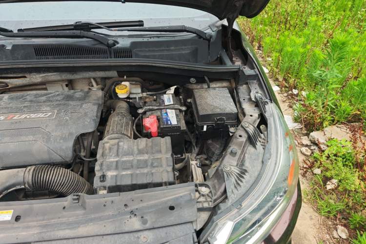Used GAC Trumpchi GS4 2017 235T Automatic Two-Wheel Drive Elite Edition Engine Bay Left