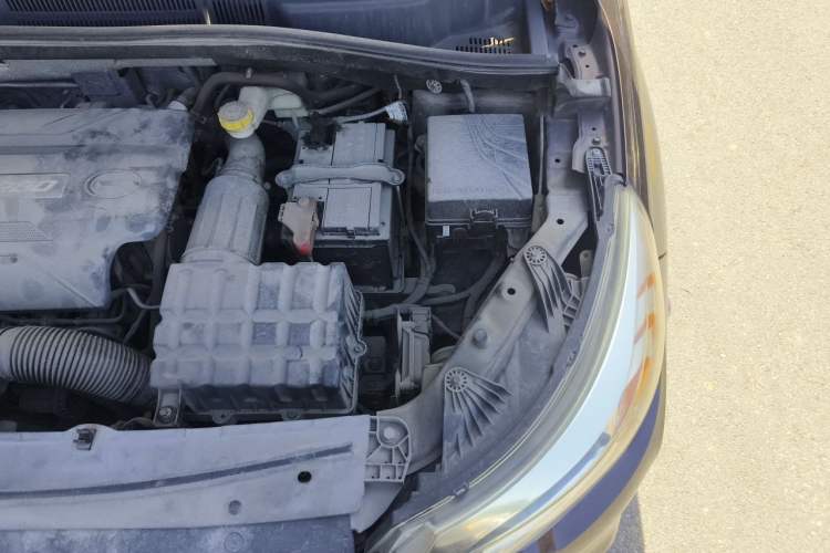 Used GAC Trumpchi GS4 2017 235T Manual Two-Wheel Drive Luxury Edition Engine Bay Left