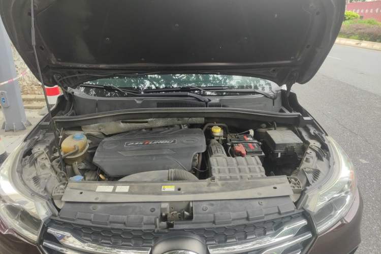 Used GAC Trumpchi GS4 2017 235T Automatic Two-Wheel Drive Luxury Smart Connectivity Version Engine Bay