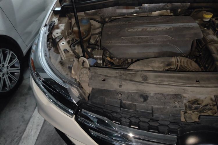 Used GAC Trumpchi GS4 2017 235T Automatic Two-Wheel Drive Luxury Smart Connectivity Version Engine Bay Right