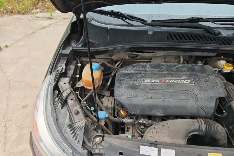 Used GAC Trumpchi GS4 2017 235T Automatic Two-Wheel Drive Elite Edition Engine Bay Right