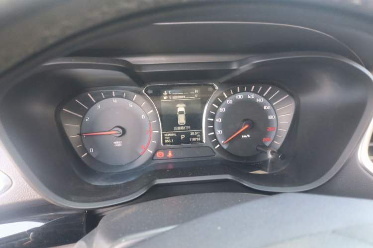 Used GAC Trumpchi GS4 2017 235T Automatic Two-Wheel Drive Luxury Smart Connectivity Version Instrument Cluster