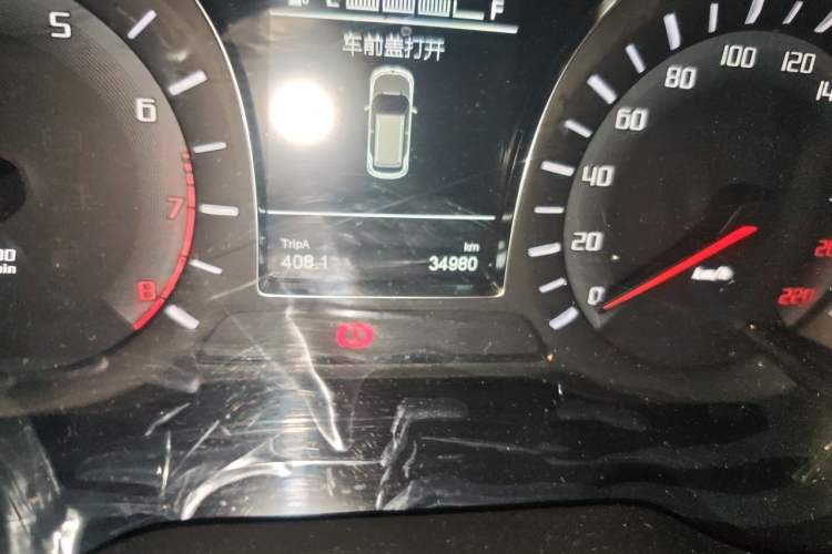 Used GAC Trumpchi GS4 2017 200T Manual Two-Wheel Drive Elite Edition Odometer Close Up