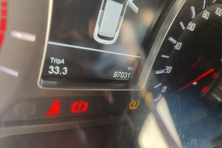 Used GAC Trumpchi GS4 2017 200T Manual Two-Wheel Drive Elite Edition Odometer Close Up