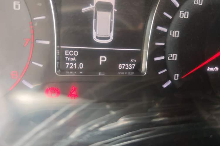 Used GAC Trumpchi GS4 2017 235T Automatic Two-Wheel Drive Elite Edition Odometer Close Up