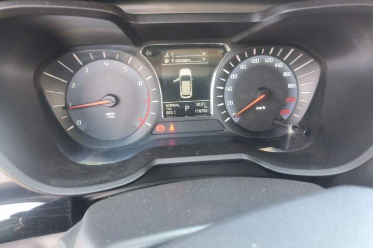 Used GAC Trumpchi GS4 2017 235T Automatic Two-Wheel Drive Luxury Smart Connectivity Version Odometer Close Up