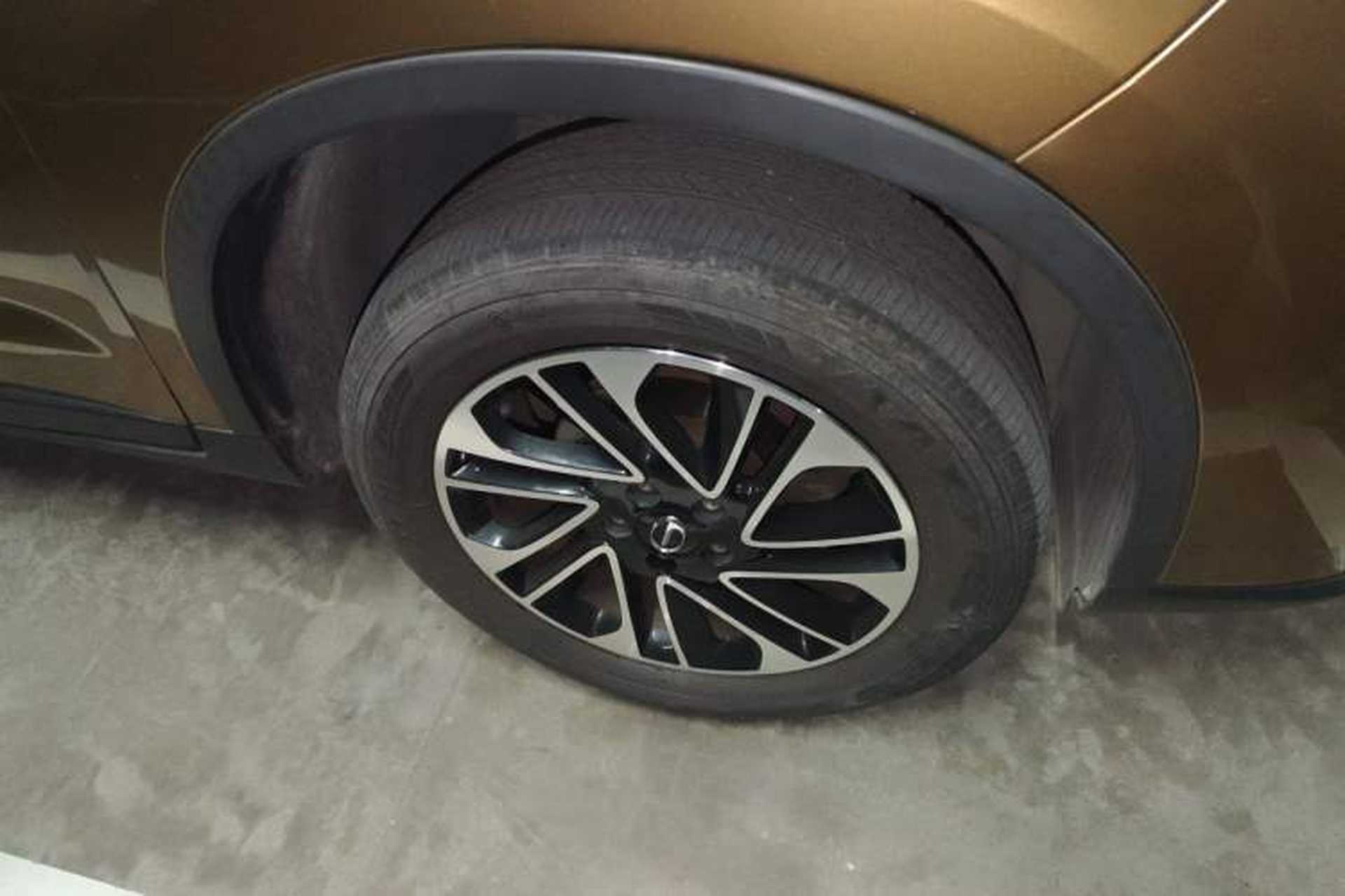 Used GAC Trumpchi GS4 2017 200T Manual Two-Wheel Drive Elite Edition Right Front Wheel Hub