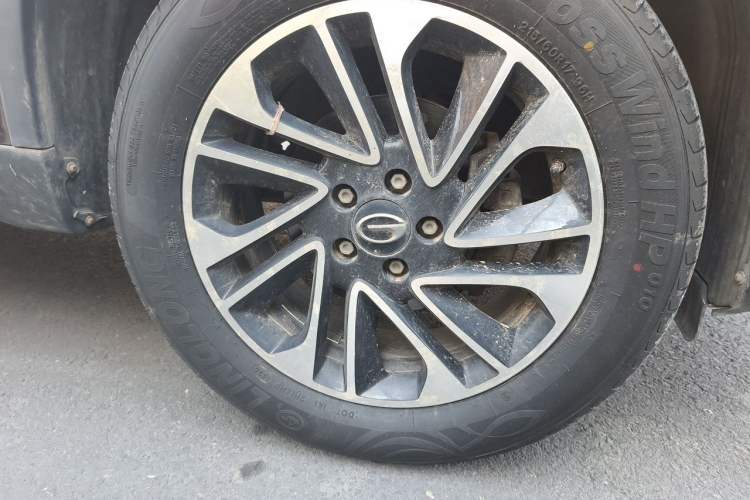 Used GAC Trumpchi GS4 2017 200T Manual Two-Wheel Drive Elite Edition Right Front Wheel Hub