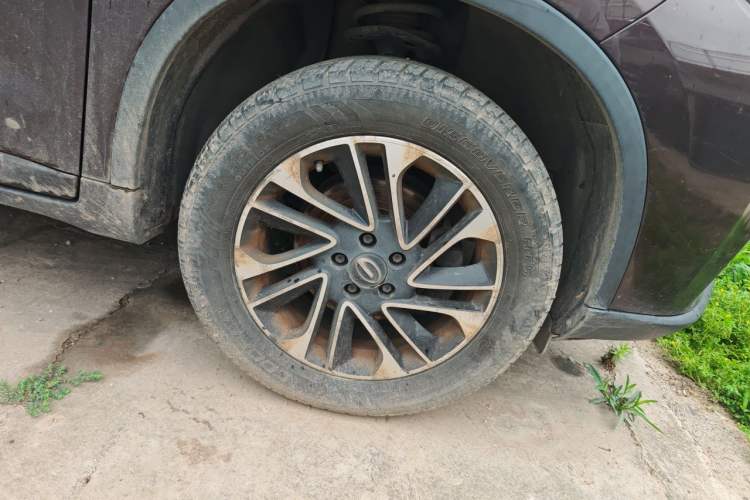 Used GAC Trumpchi GS4 2017 235T Automatic Two-Wheel Drive Elite Edition Right Front Wheel Hub