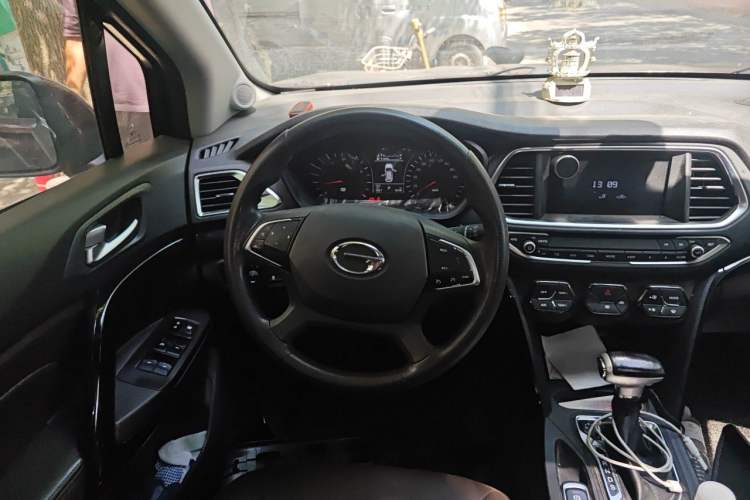 Used GAC Trumpchi GS4 2017 235T Automatic Two-Wheel Drive Elite Edition Steering Wheel