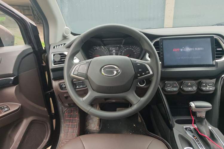 Used GAC Trumpchi GS4 2017 235T Automatic Two-Wheel Drive Elite Edition Steering Wheel