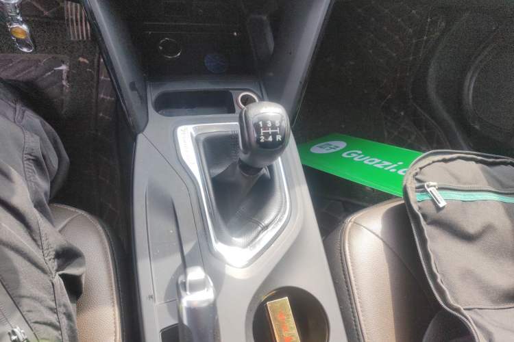 Used GAC Trumpchi GS4 2017 235T Manual Two-Wheel Drive Luxury Edition Gear Lever