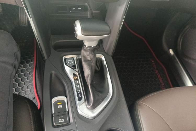 Used GAC Trumpchi GS4 2017 235T Automatic Two-Wheel Drive Elite Edition Gear Lever