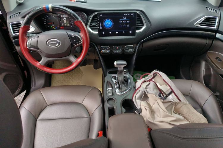 Used GAC Trumpchi GS4 2017 235T Automatic Two-Wheel Drive Elite Edition Interior 2