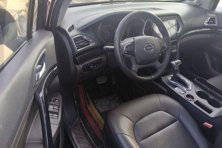 Used GAC Trumpchi GS4 2017 235T Automatic Two-Wheel Drive Elite Edition Interior 2
