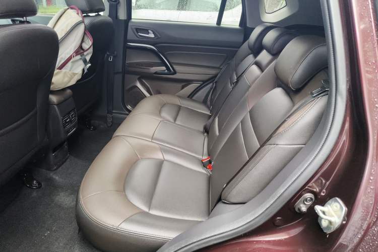 Used GAC Trumpchi GS4 2017 235T Automatic Two-Wheel Drive Elite Edition Interior 4