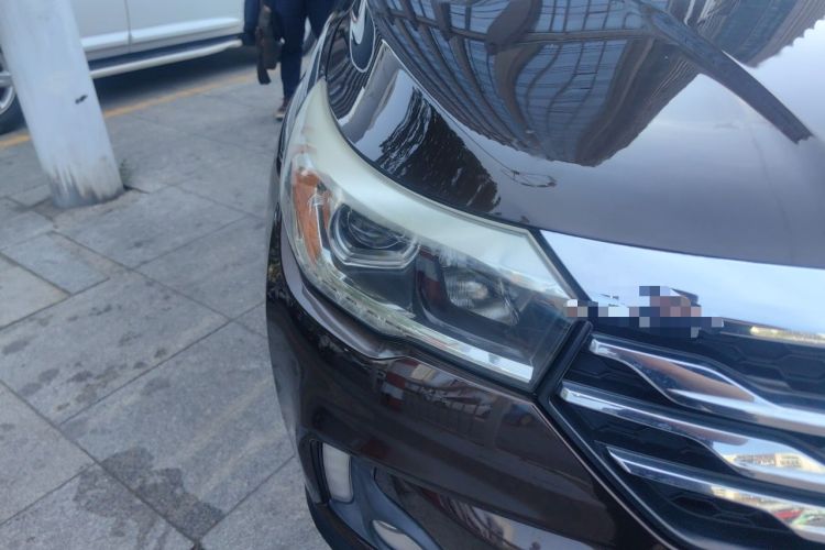 Used GAC Trumpchi GS4 2017 235T Automatic Two-Wheel Drive Luxury Smart Connectivity Version Right Front Headlight