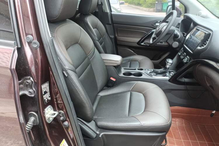 Used GAC Trumpchi GS4 2017 235T Automatic Two-Wheel Drive Elite Edition Right Front Seat