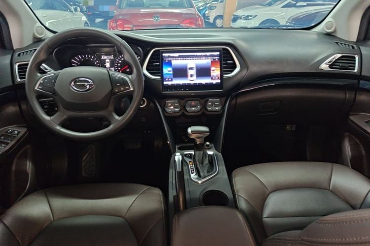 Used GAC Trumpchi GS4 2017 200T G-DCT Two-Wheel Drive Elite Edition Center Console