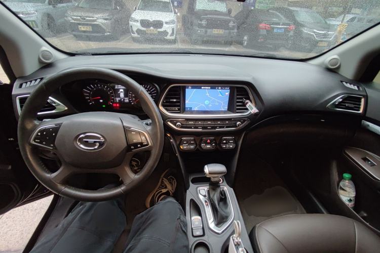 Used GAC Trumpchi GS4 2017 235T Automatic Two-Wheel Drive Luxury Smart Connectivity Version Center Console