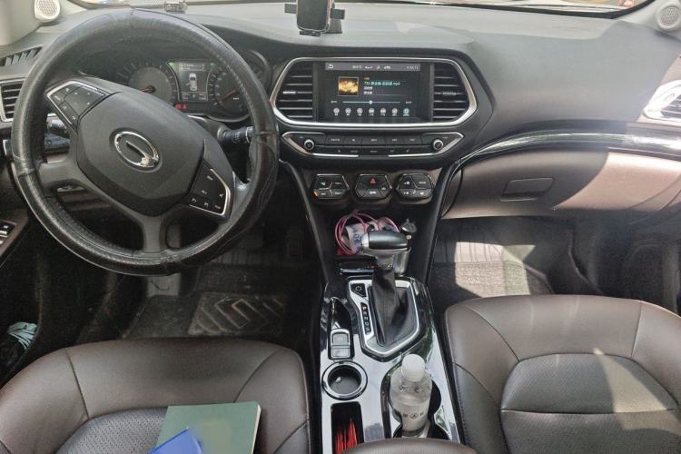 Used GAC Trumpchi GS4 2017 235T G-DCT Two-Wheel Drive Luxury Edition Center Console
