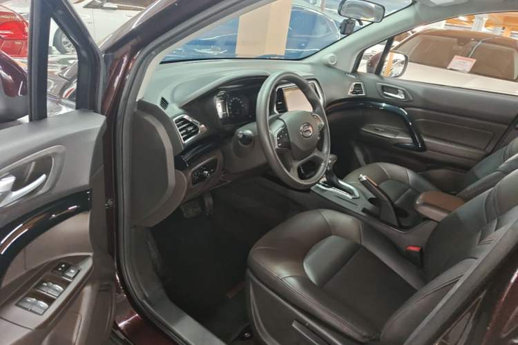 Used GAC Trumpchi GS4 2017 200T G-DCT Two-Wheel Drive Elite Edition Driver Seat