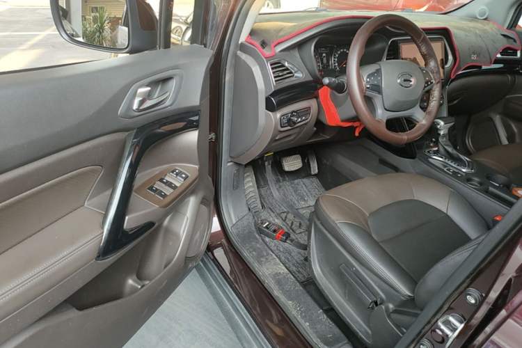 Used GAC Trumpchi GS4 2017 235T Automatic Two-Wheel Drive Elite Edition Driver Seat