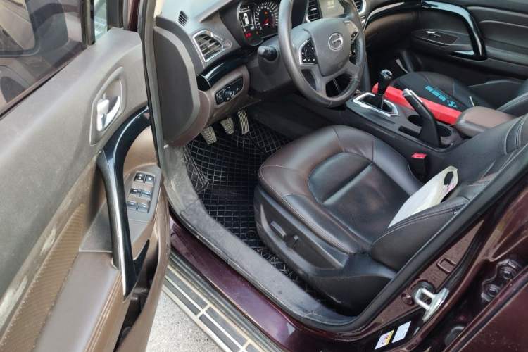 Used GAC Trumpchi GS4 2017 235T Manual Two-Wheel Drive Luxury Edition Driver Seat