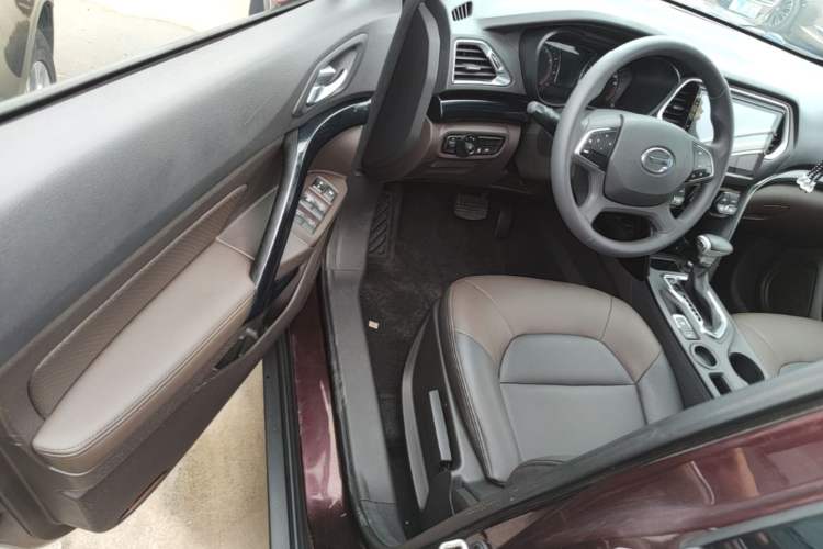 Used GAC Trumpchi GS4 2017 235T Automatic Two-Wheel Drive Elite Edition Driver Seat