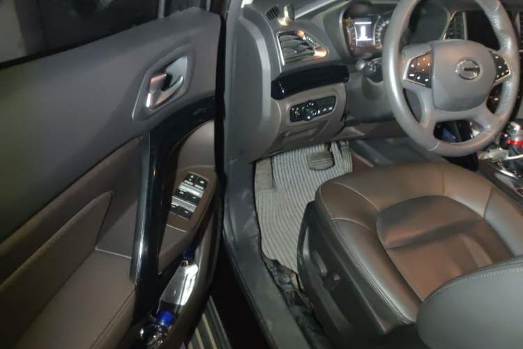 Used GAC Trumpchi GS4 2017 235T Automatic Two-Wheel Drive Luxury Smart Connectivity Version Driver Seat