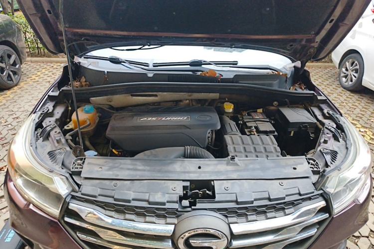 Used GAC Trumpchi GS4 2017 235T Manual Two-Wheel Drive Luxury Edition Engine Bay