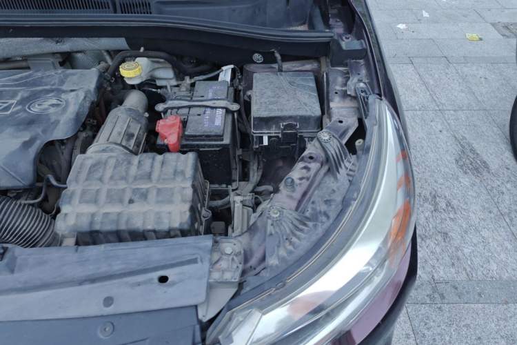 Used GAC Trumpchi GS4 2017 200T Manual Two-Wheel Drive Elite Edition Engine Bay Left
