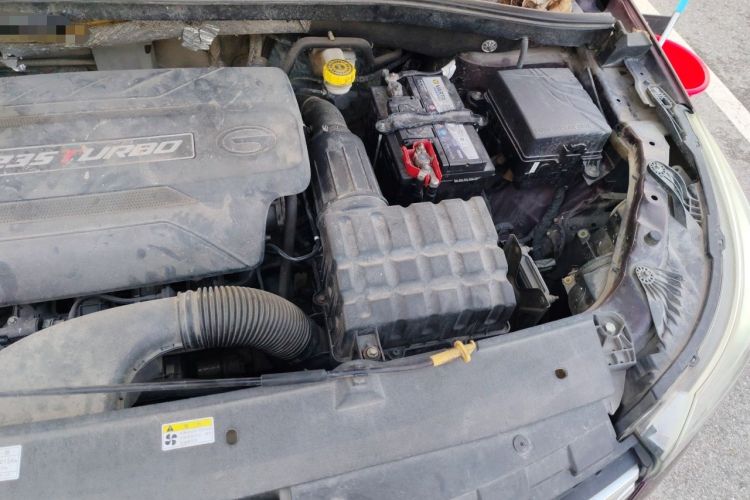 Used GAC Trumpchi GS4 2017 235T Manual Two-Wheel Drive Luxury Edition Engine Bay Left