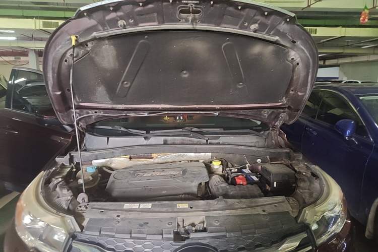 Used GAC Trumpchi GS4 2017 235T Automatic Two-Wheel Drive Luxury Smart Connectivity Version Engine Bay