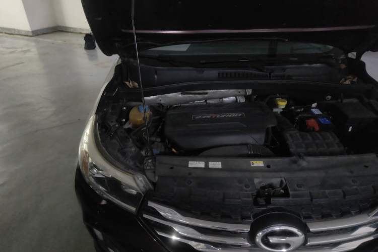 Used GAC Trumpchi GS4 2017 235T Automatic Two-Wheel Drive Luxury Smart Connectivity Version Engine Bay Right