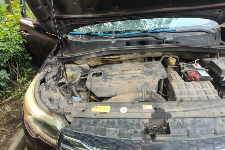 Used GAC Trumpchi GS4 2017 235T Automatic Two-Wheel Drive Luxury Smart Connectivity Version Engine Bay Right