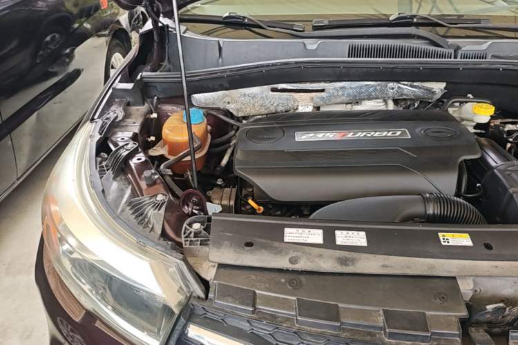 Used GAC Trumpchi GS4 2017 235T Automatic Two-Wheel Drive Elite Edition Engine Bay Right