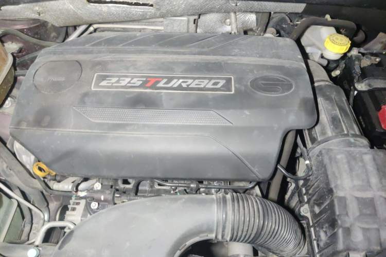 Used GAC Trumpchi GS4 2017 235T Automatic Two-Wheel Drive Luxury Smart Connectivity Version Engine Bay