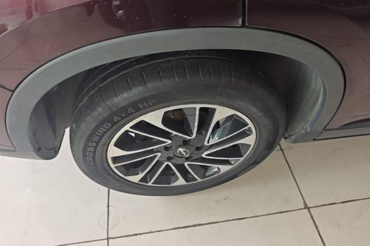 Used GAC Trumpchi GS4 2017 200T G-DCT Two-Wheel Drive Elite Edition Exterior 5