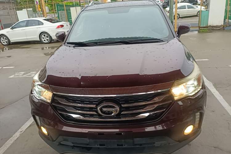 Used GAC Trumpchi GS4 2017 235T G-DCT Two-Wheel Drive Luxury Edition Front