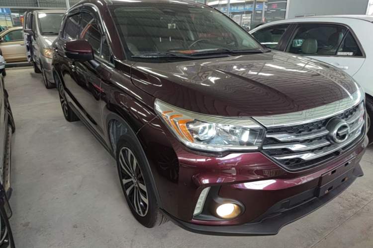 Used GAC Trumpchi GS4 2017 235T Automatic Two-Wheel Drive Luxury Smart Connectivity Version Front Right 45 Deg