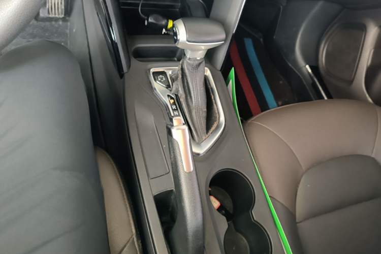 Used GAC Trumpchi GS4 2017 200T G-DCT Two-Wheel Drive Elite Edition Gear Lever