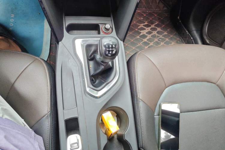Used GAC Trumpchi GS4 2017 200T Manual Two-Wheel Drive Elite Edition Gear Lever