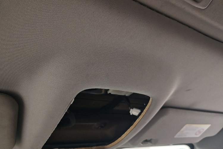 Used GAC Trumpchi GS4 2017 235T Automatic Two-Wheel Drive Luxury Smart Connectivity Version Headliner