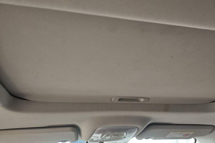 Used GAC Trumpchi GS4 2017 235T Automatic Two-Wheel Drive Elite Edition Headliner