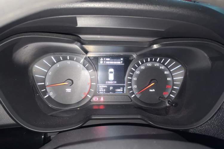 Used GAC Trumpchi GS4 2017 235T Automatic Two-Wheel Drive Elite Edition Instrument Cluster
