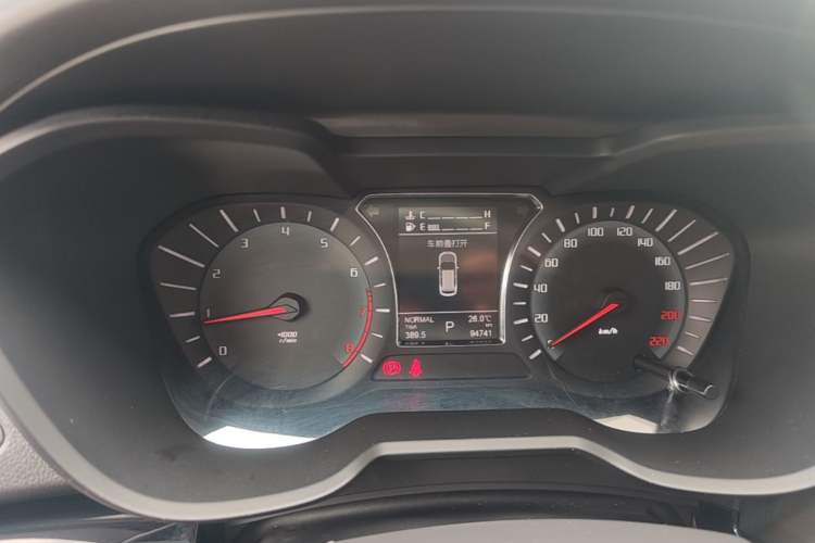 Used GAC Trumpchi GS4 2017 235T Automatic Two-Wheel Drive Luxury Smart Connectivity Version Instrument Cluster