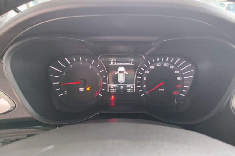 Used GAC Trumpchi GS4 2017 235T Automatic Two-Wheel Drive Luxury Smart Connectivity Version Instrument Cluster